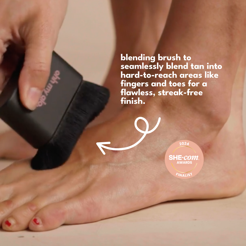 Ohh My Glo Blending Brush used to blend self-tan seamlessly on feet and toes